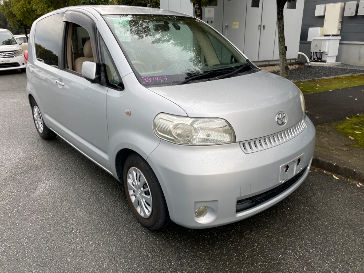 トヨタ ポルテ Ref:SP381949 1/16